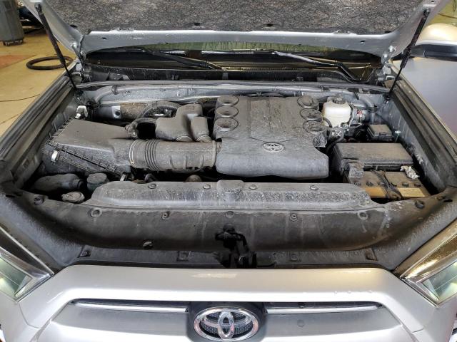 Photo 11 VIN: JTEMU5JR8P6142129 - TOYOTA 4RUNNER SE 