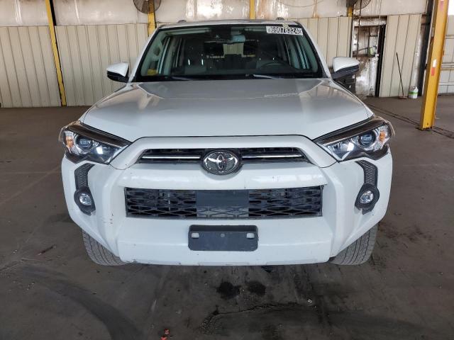 Photo 4 VIN: JTEMU5JR8P6142356 - TOYOTA 4RUNNER SE 