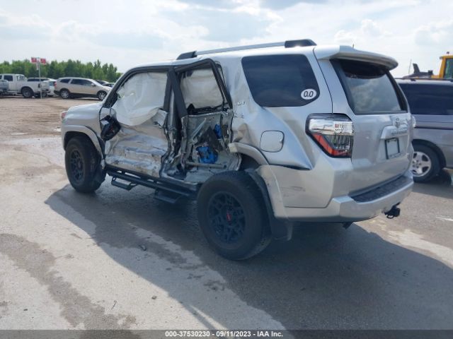 Photo 2 VIN: JTEMU5JR9M5882581 - TOYOTA 4RUNNER 