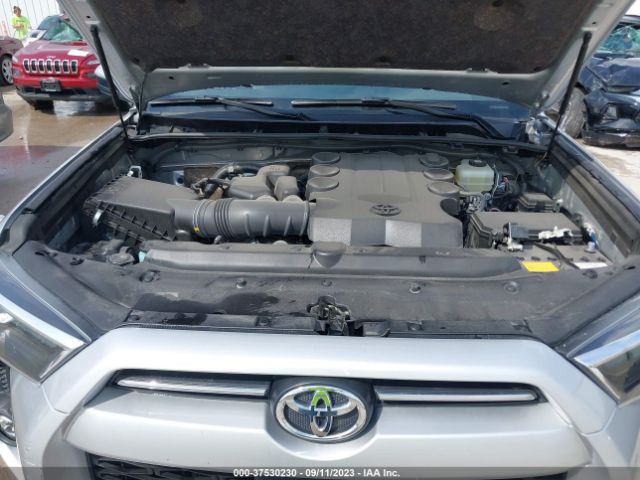 Photo 9 VIN: JTEMU5JR9M5882581 - TOYOTA 4RUNNER 