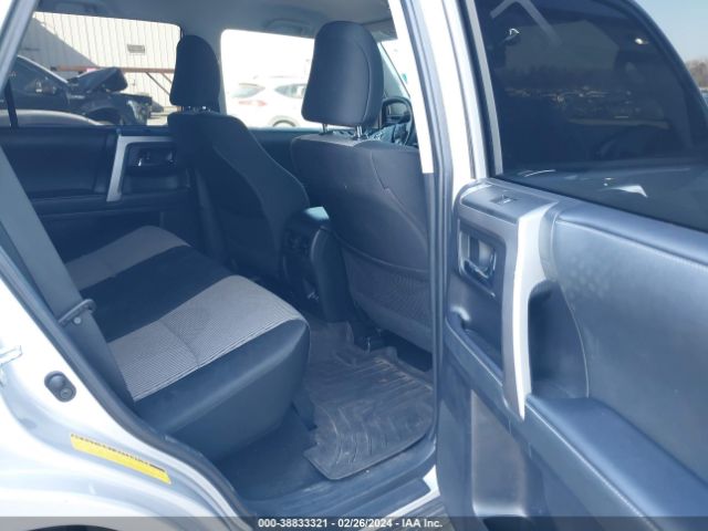 Photo 7 VIN: JTEMU5JR9M5918916 - TOYOTA 4RUNNER 