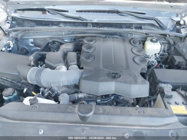 Photo 9 VIN: JTEMU5JR9M5918916 - TOYOTA 4RUNNER 