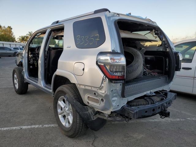 Photo 2 VIN: JTEMU5JR9M5929107 - TOYOTA 4RUNNER SR 