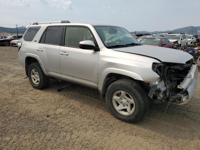 Photo 3 VIN: JTEMU5JR9P6096469 - TOYOTA 4RUNNER SE 