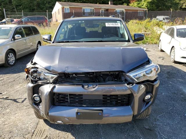 Photo 4 VIN: JTEMU5JRXP6128510 - TOYOTA 4RUNNER SE 