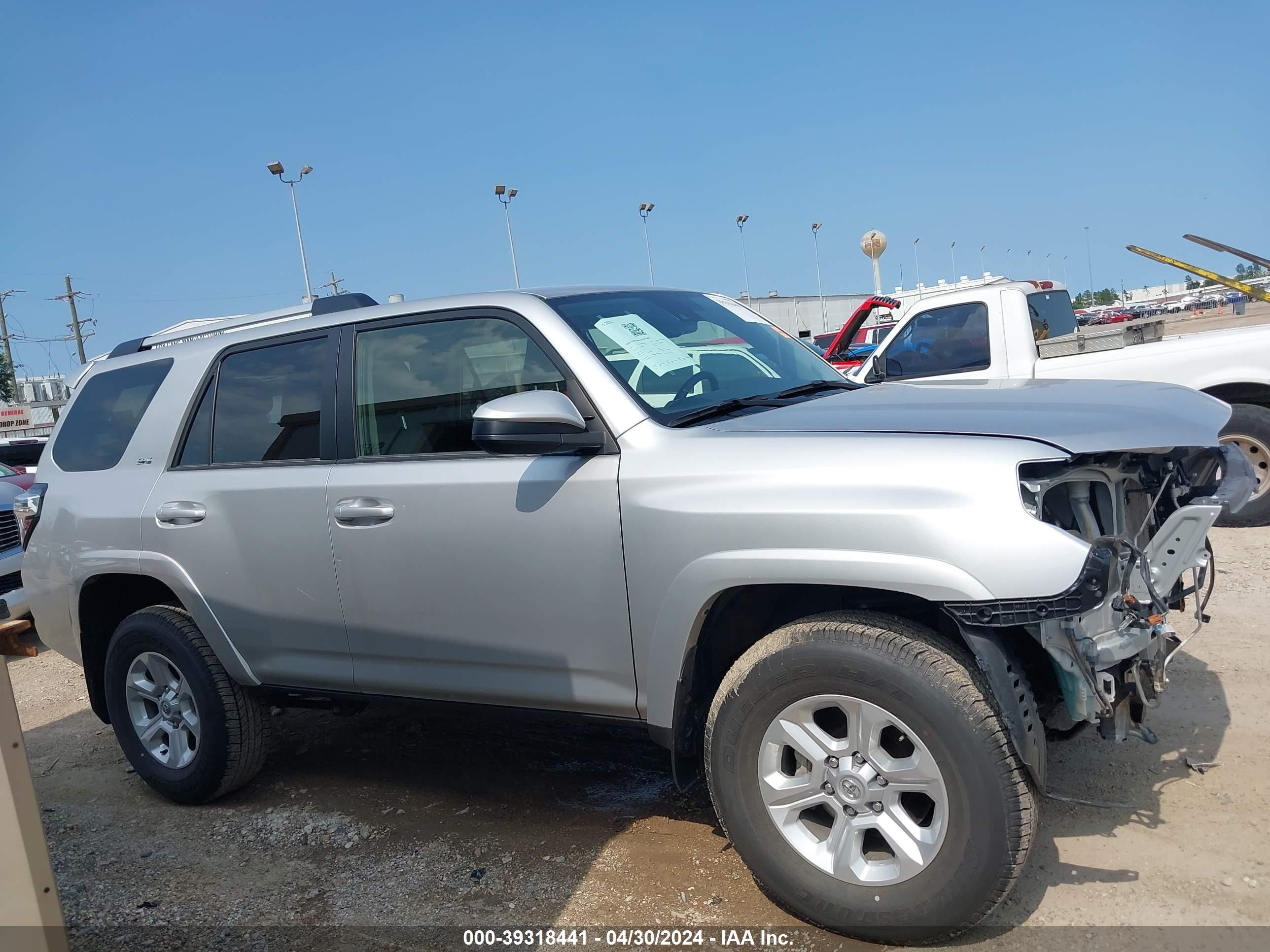 Photo 13 VIN: JTEMU5JRXP6155030 - TOYOTA 4RUNNER 