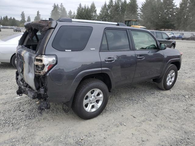 Photo 2 VIN: JTEMU5JRXP6165153 - TOYOTA 4RUNNER SE 