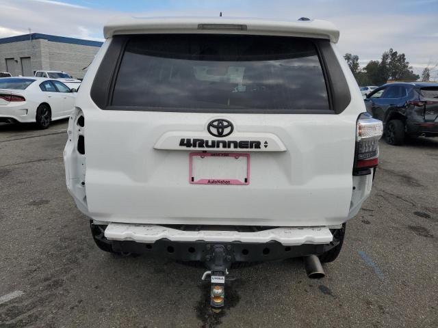 Photo 5 VIN: JTENU5JR0M5910711 - TOYOTA 4RUNNER SR 