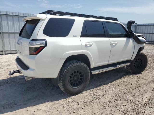 Photo 2 VIN: JTENU5JR0N6039840 - TOYOTA 4RUNNER SR 