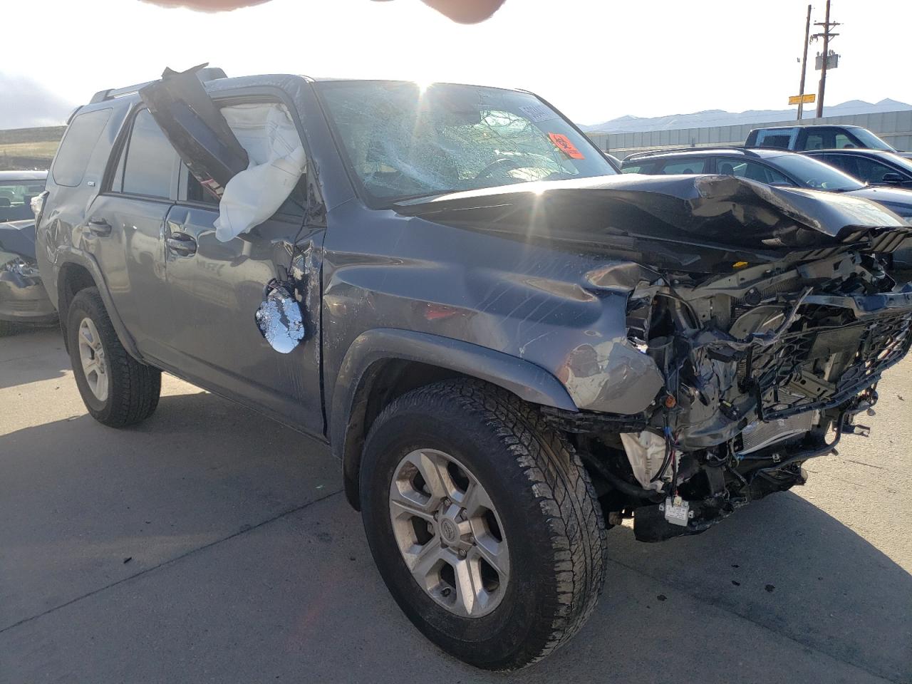 Photo 3 VIN: JTENU5JR1M5841026 - TOYOTA 4RUNNER 