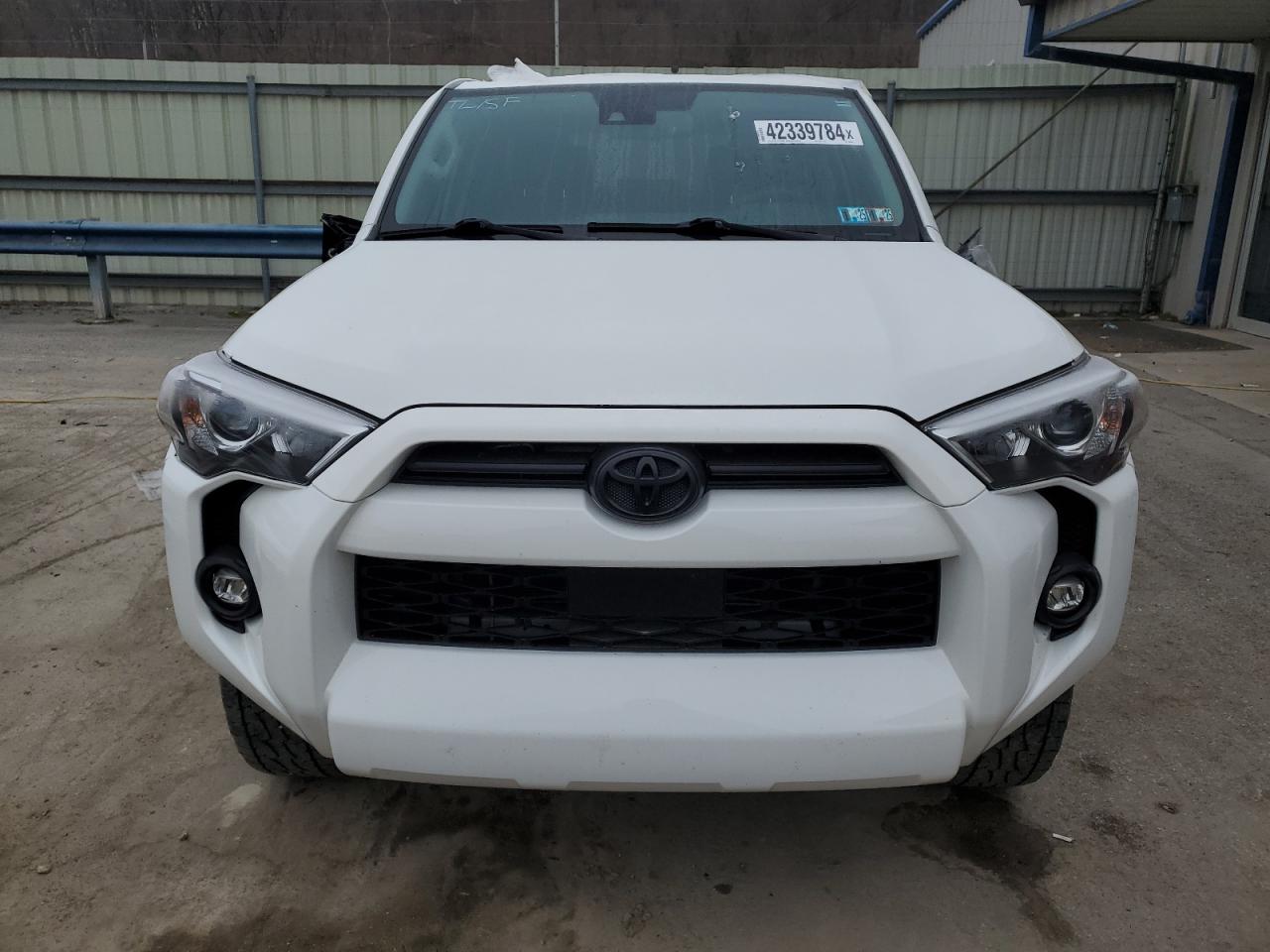 Photo 4 VIN: JTENU5JR2M5862466 - TOYOTA 4RUNNER 