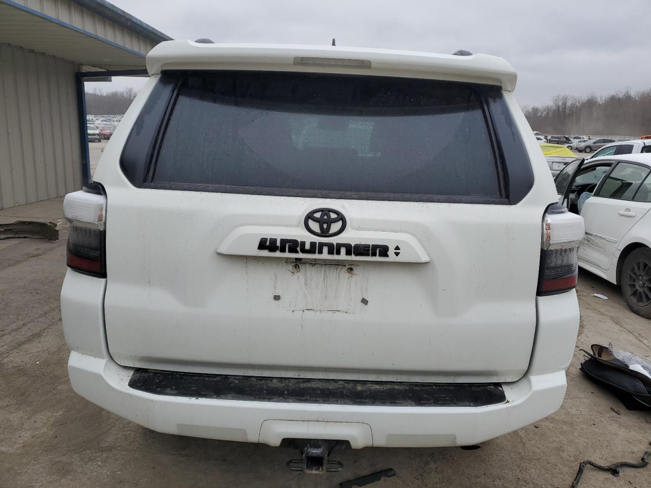 Photo 5 VIN: JTENU5JR2M5862466 - TOYOTA 4RUNNER 