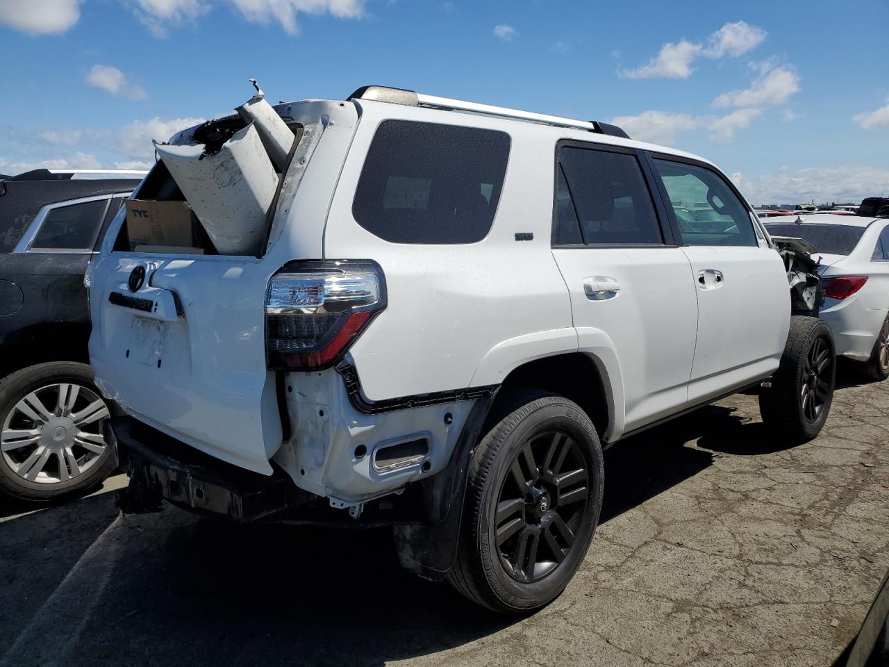 Photo 2 VIN: JTENU5JR2M5882894 - TOYOTA 4RUNNER 