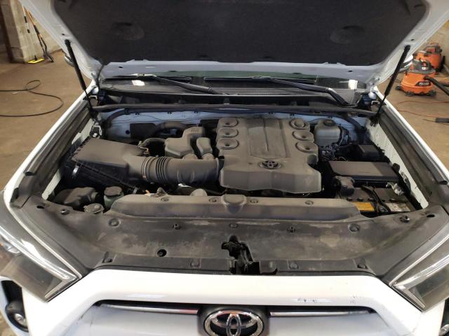 Photo 11 VIN: JTENU5JR2M5930975 - TOYOTA 4RUNNER SR 