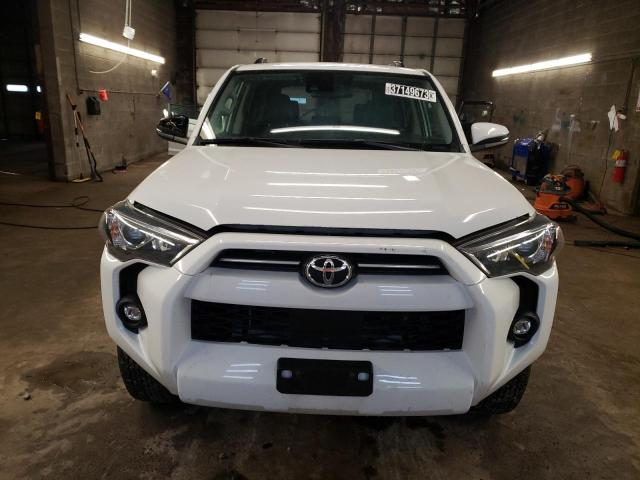 Photo 4 VIN: JTENU5JR2M5930975 - TOYOTA 4RUNNER SR 