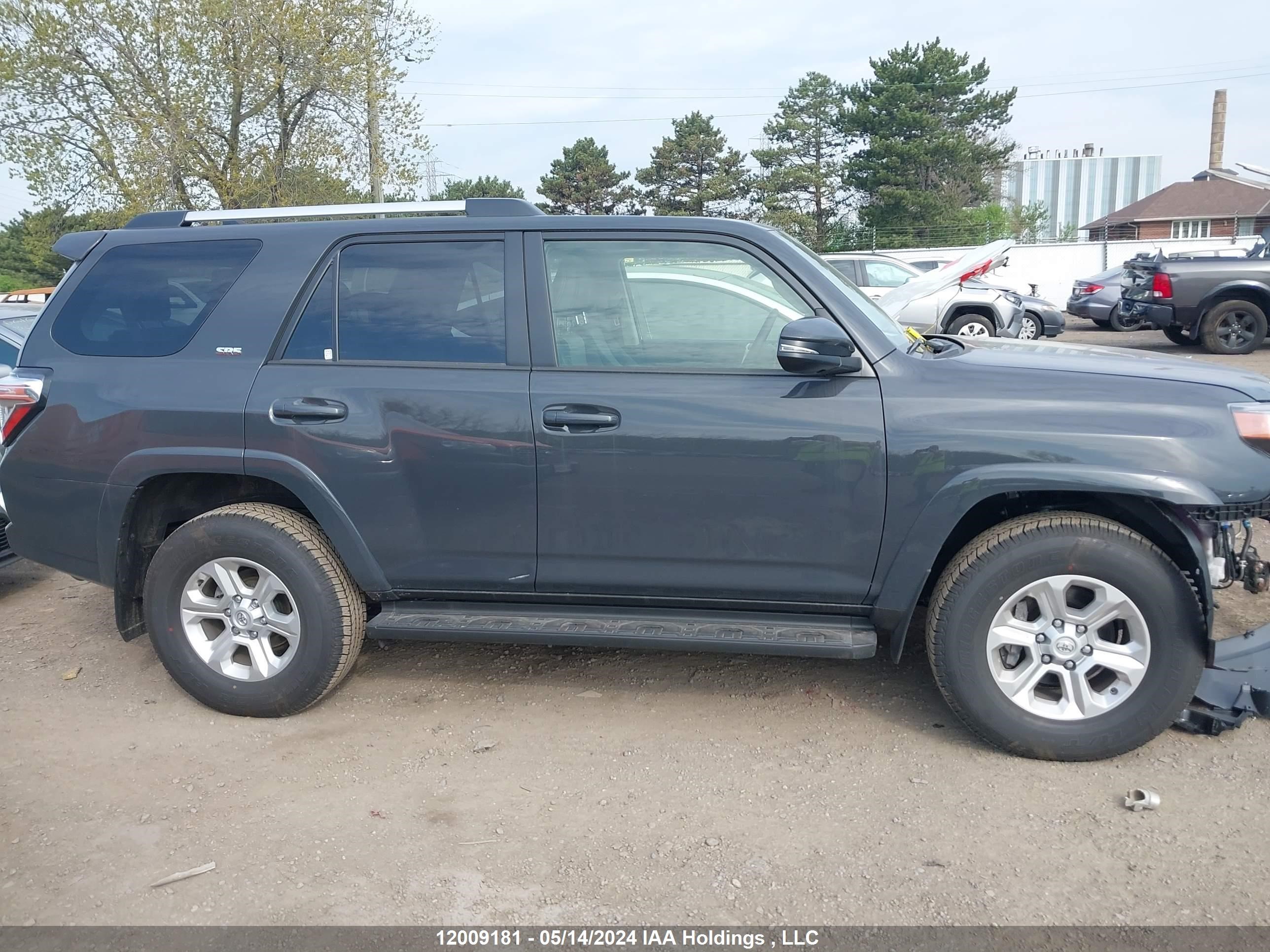 Photo 12 VIN: JTENU5JR2R6226308 - TOYOTA 4RUNNER 