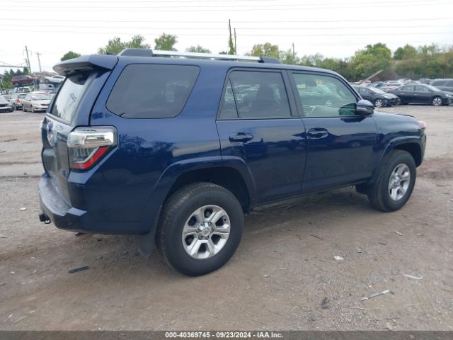 Photo 3 VIN: JTENU5JR4R6225726 - TOYOTA 4RUNNER 