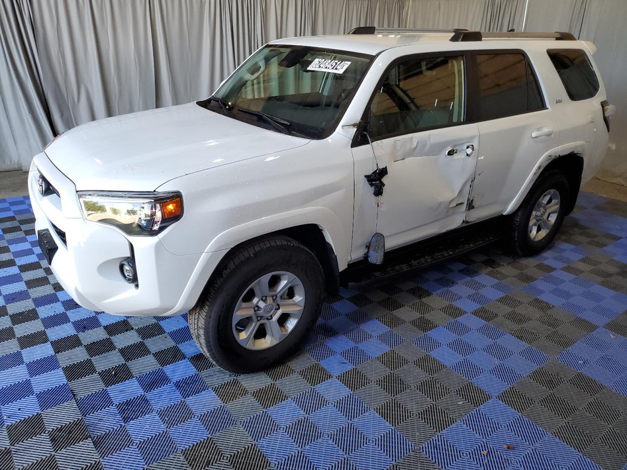 Photo 15 VIN: JTENU5JR4R6268835 - TOYOTA 4RUNNER 