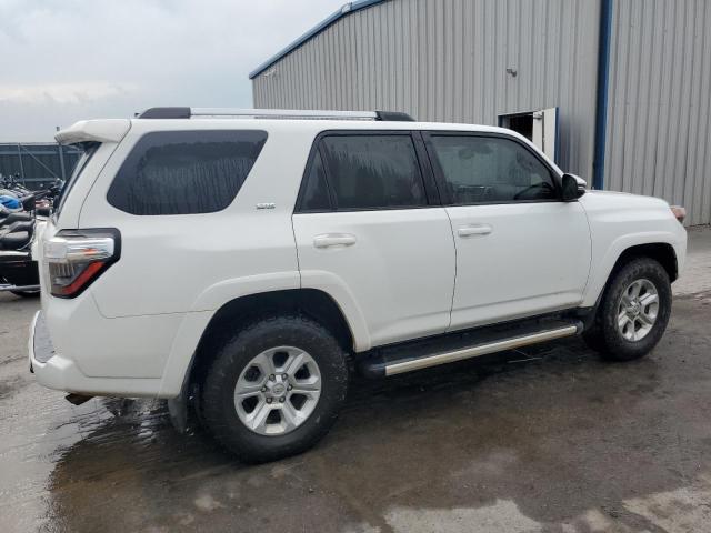 Photo 2 VIN: JTENU5JR5N6006946 - TOYOTA 4RUNNER 