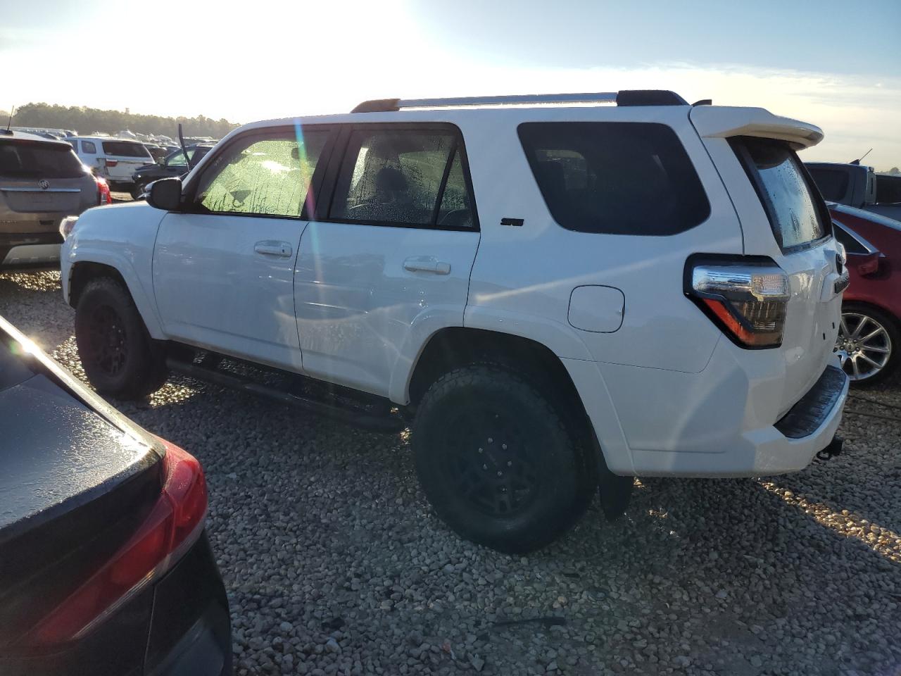 Photo 1 VIN: JTENU5JR5R6218249 - TOYOTA 4RUNNER 