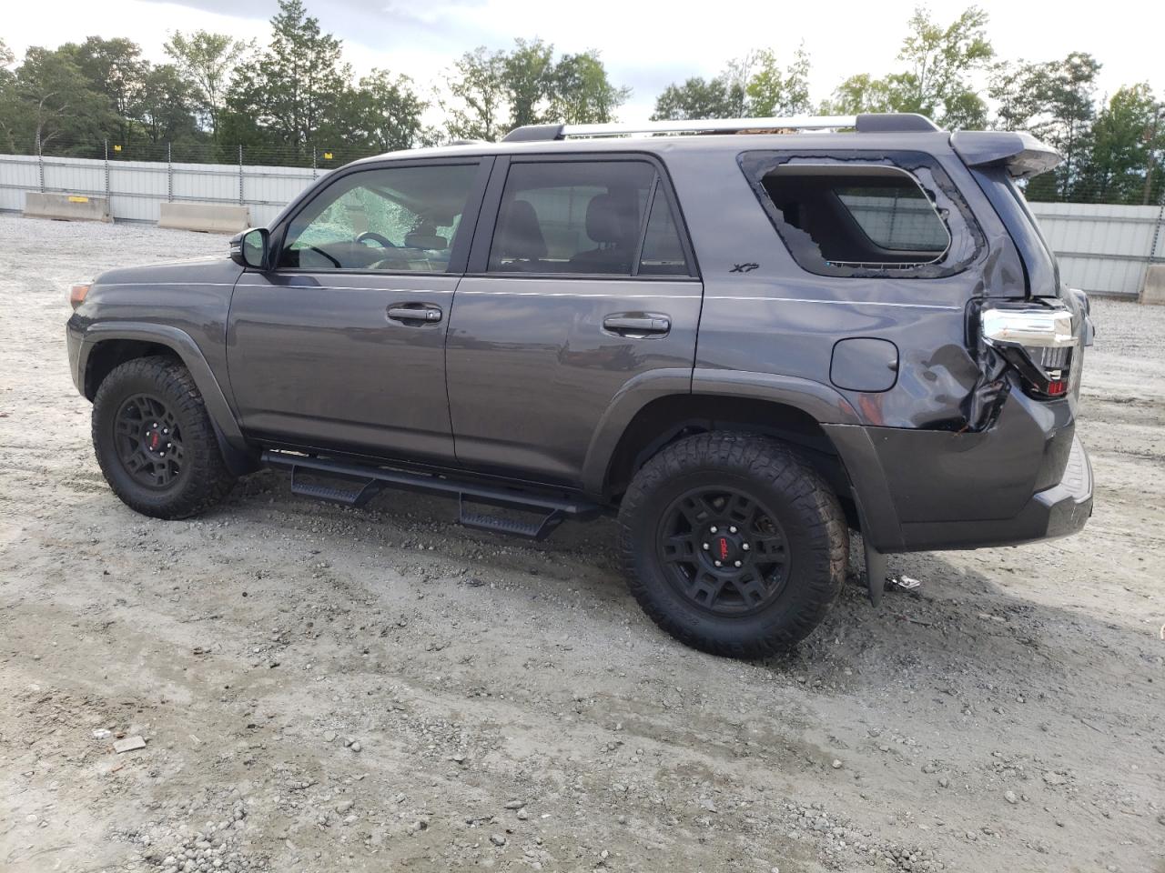 Photo 1 VIN: JTENU5JR6M5878105 - TOYOTA 4RUNNER 