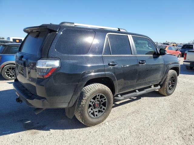 Photo 2 VIN: JTENU5JR6P6198834 - TOYOTA 4RUNNER SE 