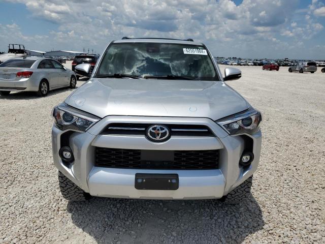 Photo 4 VIN: JTENU5JR8M5891759 - TOYOTA 4RUNNER SR 