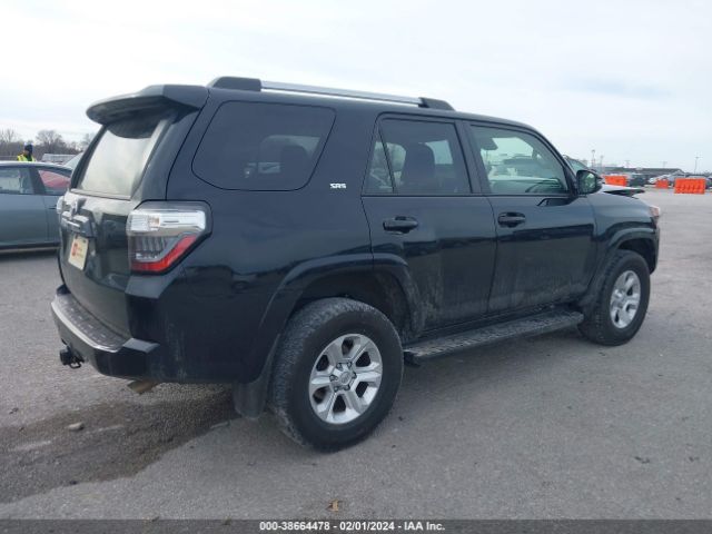 Photo 3 VIN: JTENU5JR8M5932262 - TOYOTA 4RUNNER 