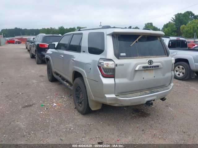 Photo 2 VIN: JTENU5JR8P6187558 - TOYOTA 4RUNNER 