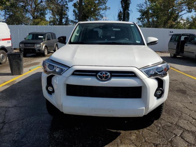 Photo 4 VIN: JTENU5JR9M5930861 - TOYOTA 4RUNNER SR 