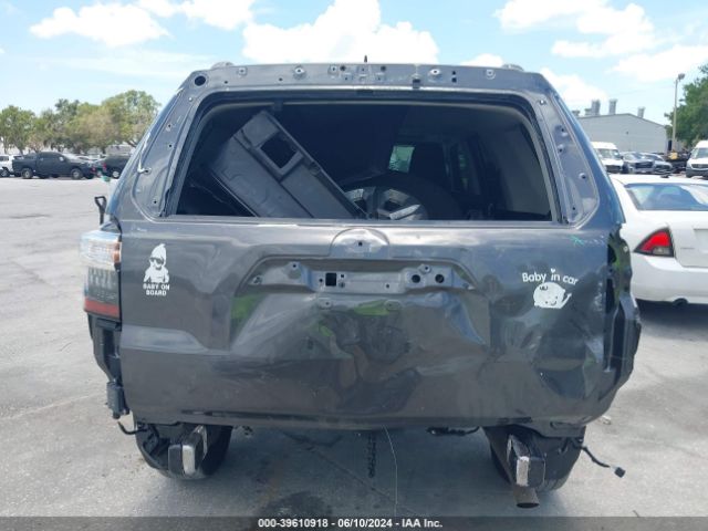 Photo 5 VIN: JTENU5JR9N6069743 - TOYOTA 4-RUNNER 