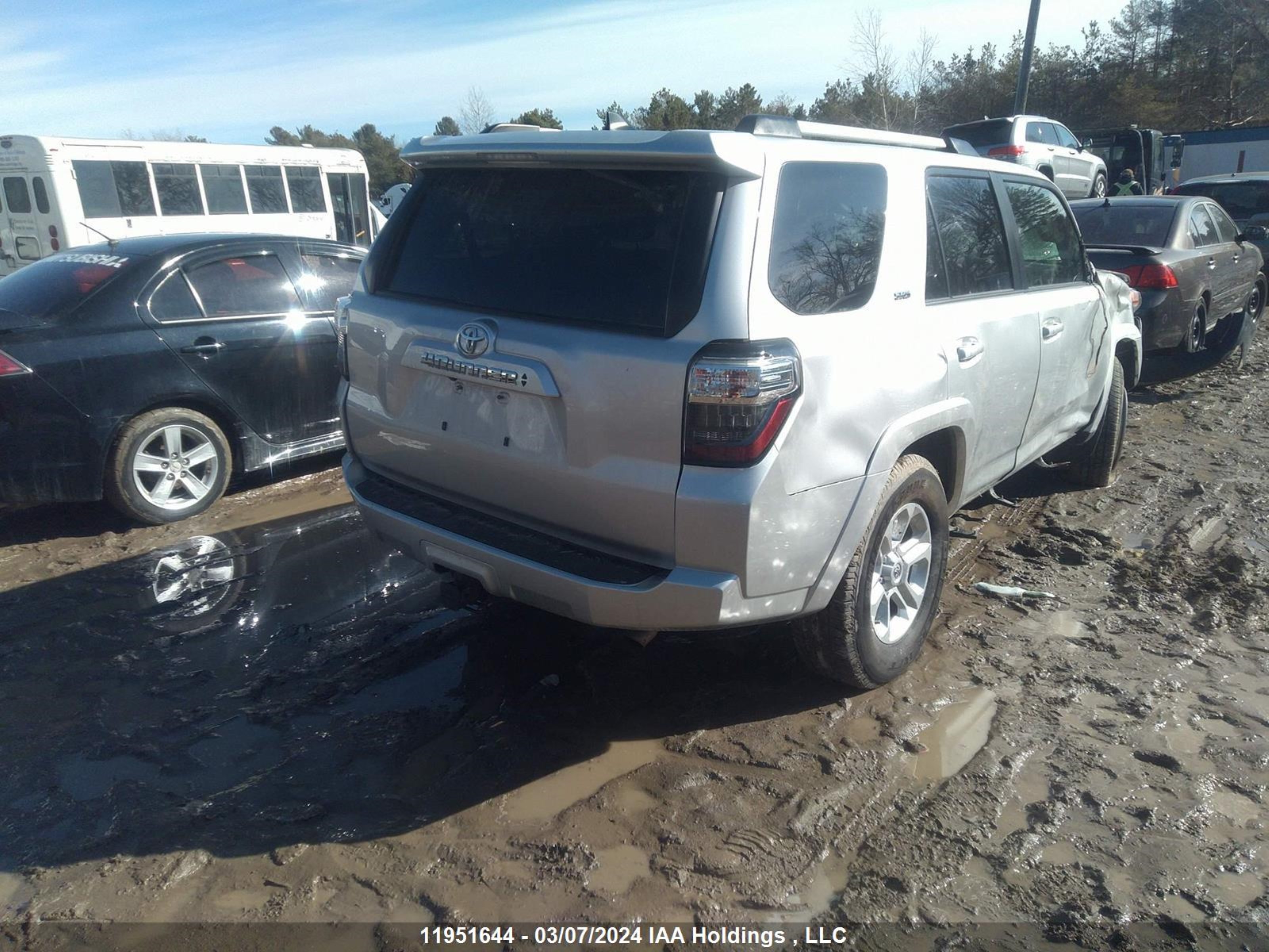 Photo 3 VIN: JTENU5JR9P6116272 - TOYOTA 4RUNNER 