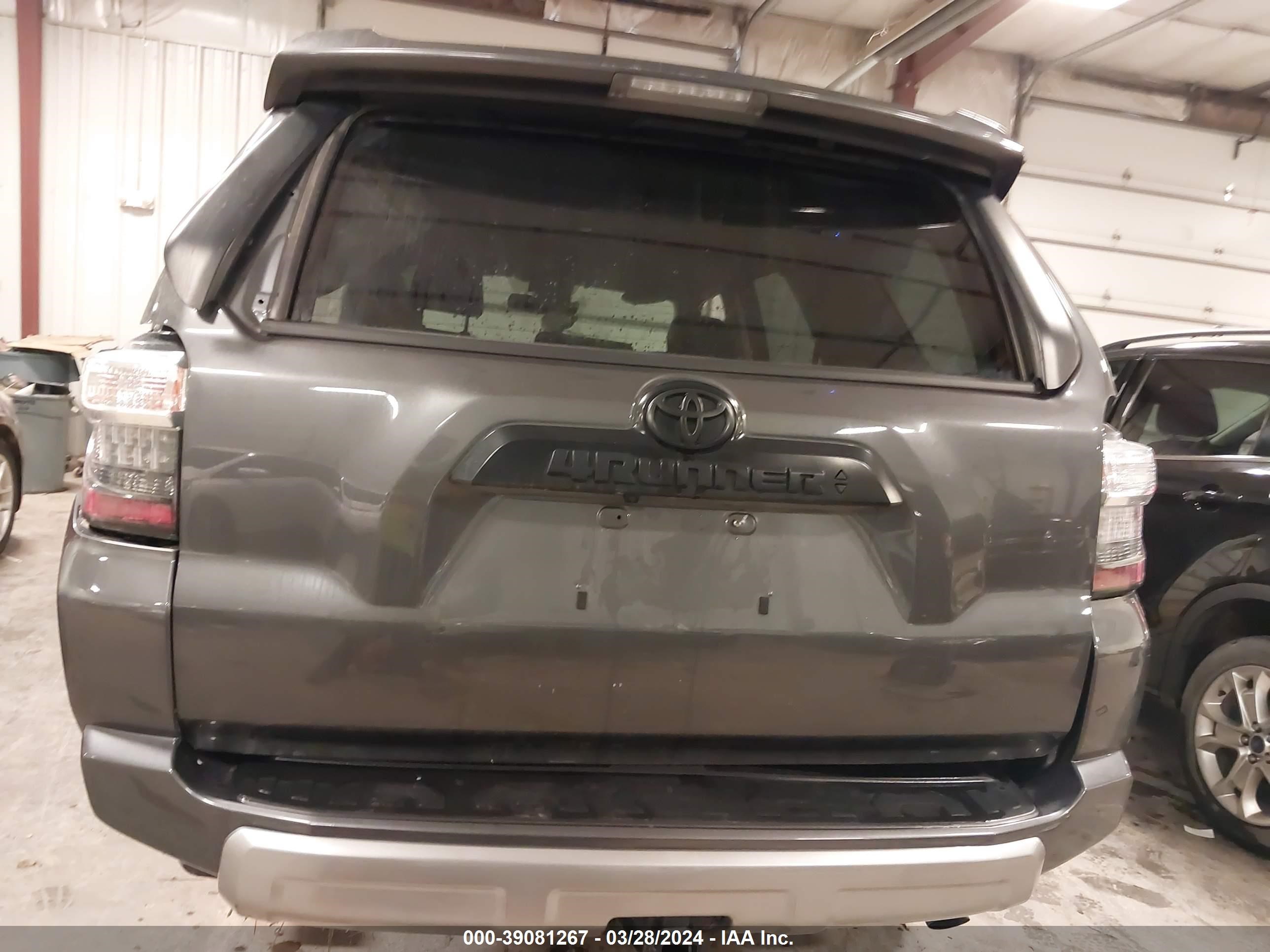 Photo 18 VIN: JTEPU5JR0M5929445 - TOYOTA 4RUNNER 