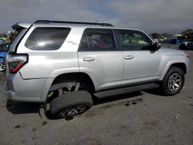 Photo 2 VIN: JTEPU5JR0M5931681 - TOYOTA 4RUNNER 