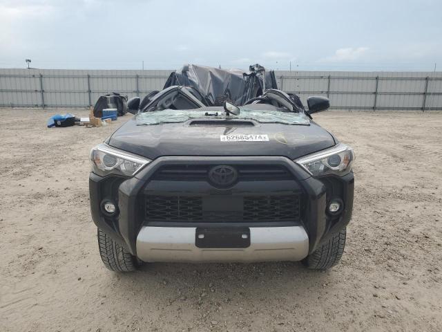 Photo 4 VIN: JTEPU5JR0P6117982 - TOYOTA 4RUNNER SE 