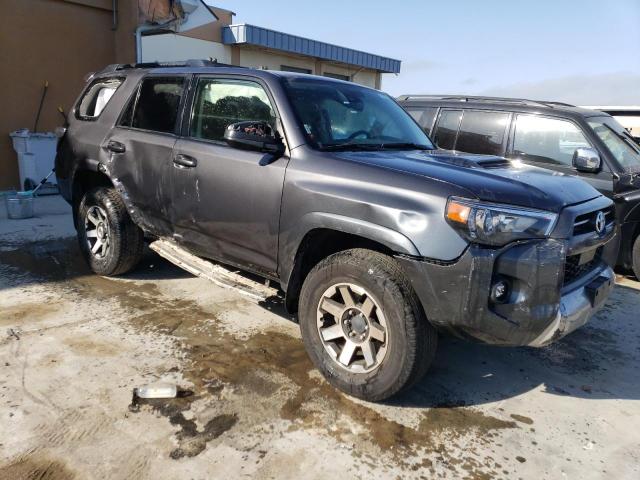 Photo 3 VIN: JTEPU5JR3N6031868 - TOYOTA 4RUNNER SR 