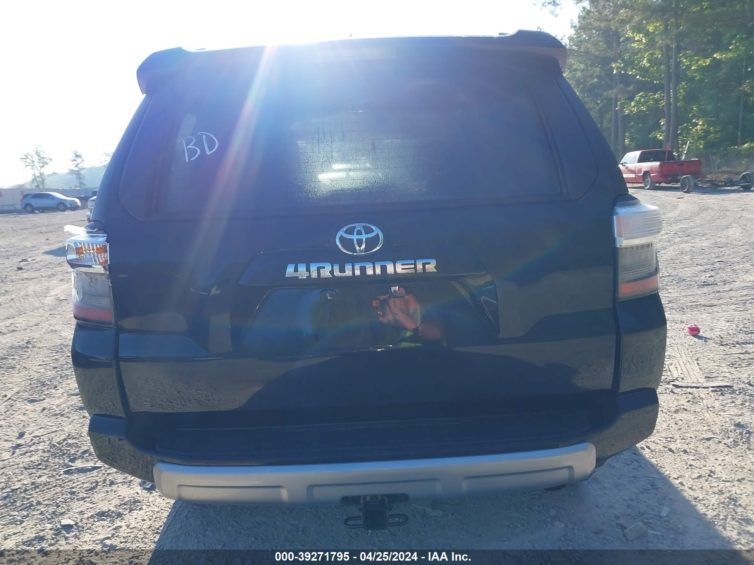 Photo 15 VIN: JTEPU5JR4R6251770 - TOYOTA 4RUNNER 