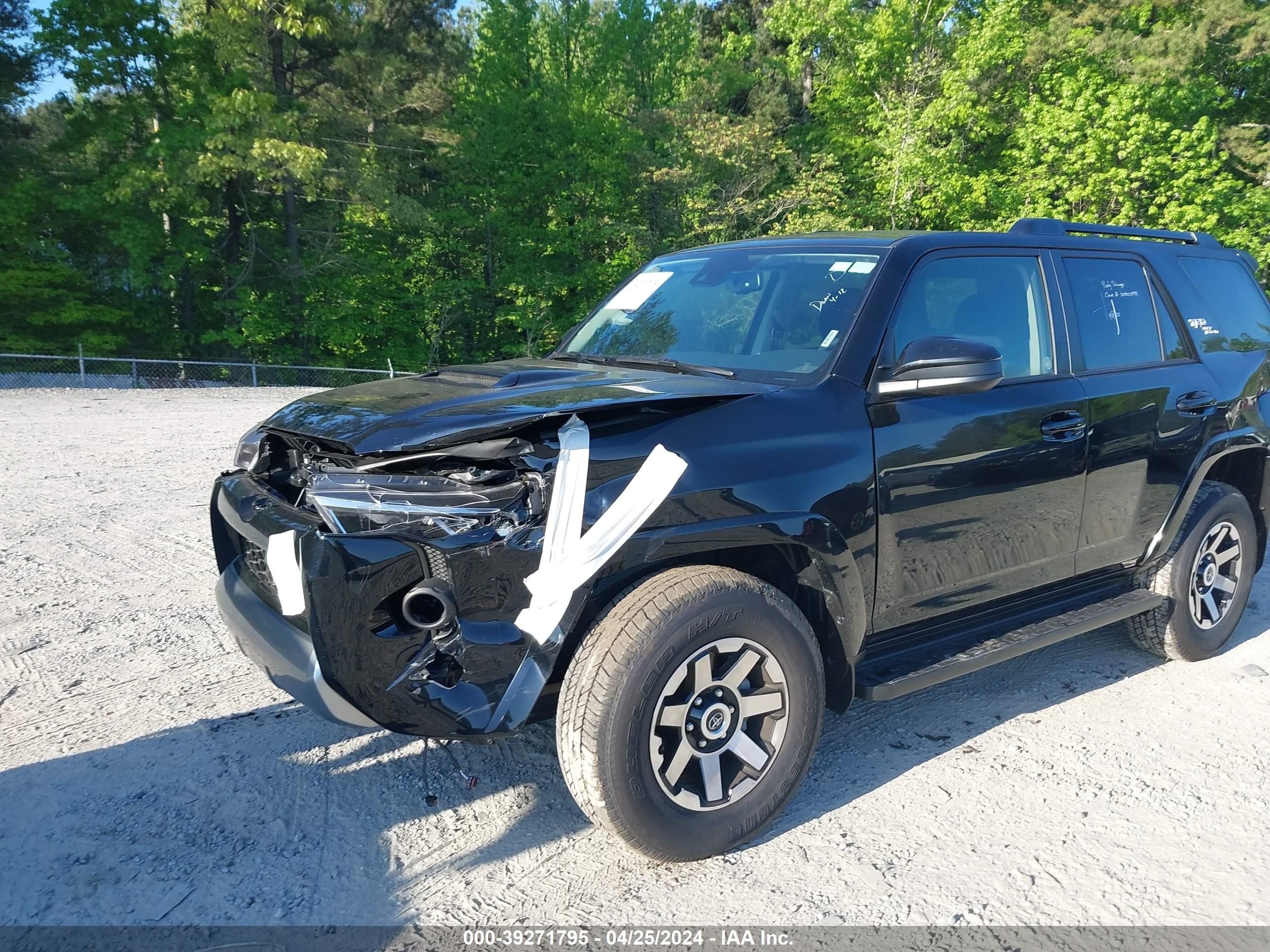 Photo 5 VIN: JTEPU5JR4R6251770 - TOYOTA 4RUNNER 