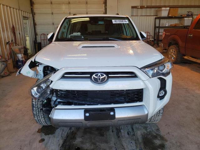 Photo 4 VIN: JTEPU5JR7P6113931 - TOYOTA 4RUNNER SE 