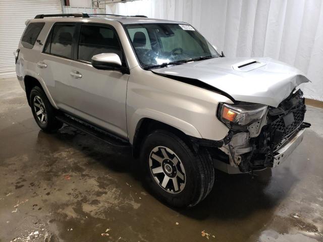 Photo 3 VIN: JTEPU5JRXP6091651 - TOYOTA 4RUNNER SE 