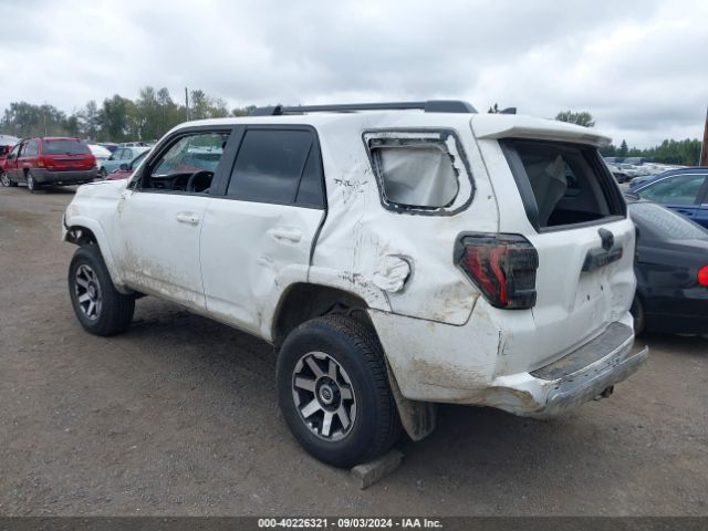 Photo 2 VIN: JTERU5JR0N6077974 - TOYOTA 4RUNNER 