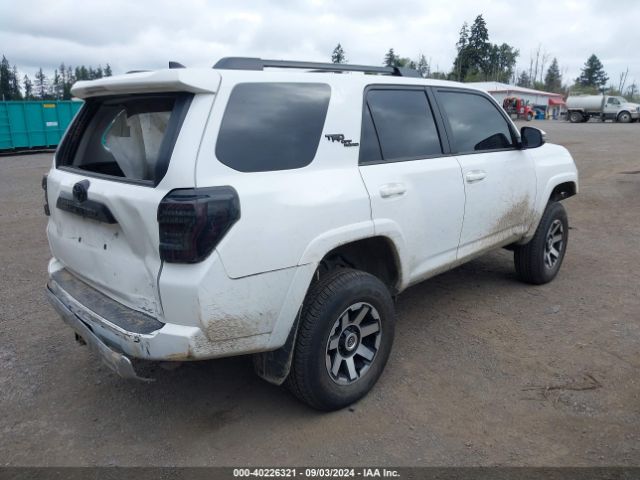 Photo 3 VIN: JTERU5JR0N6077974 - TOYOTA 4RUNNER 