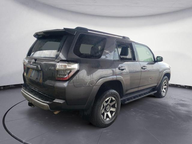 Photo 2 VIN: JTERU5JR0P6113794 - TOYOTA 4RUNNER SE 