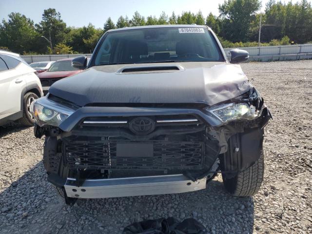 Photo 4 VIN: JTERU5JR0P6141188 - TOYOTA 4RUNNER SE 