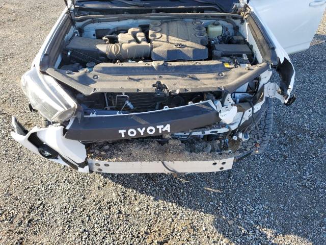 Photo 11 VIN: JTERU5JR1M5857888 - TOYOTA 4RUNNER SR 