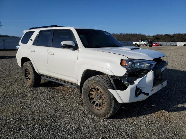 Photo 3 VIN: JTERU5JR1M5857888 - TOYOTA 4RUNNER SR 