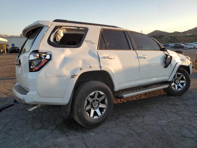 Photo 2 VIN: JTERU5JR1N6042960 - TOYOTA 4RUNNER SR 