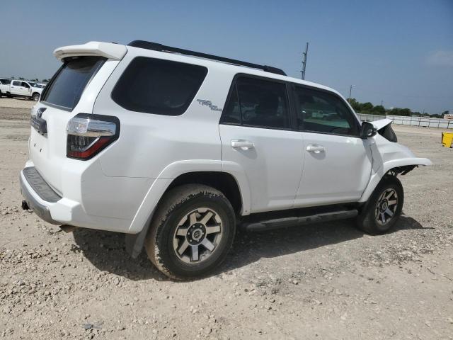 Photo 2 VIN: JTERU5JR2M5886820 - TOYOTA 4RUNNER SR 