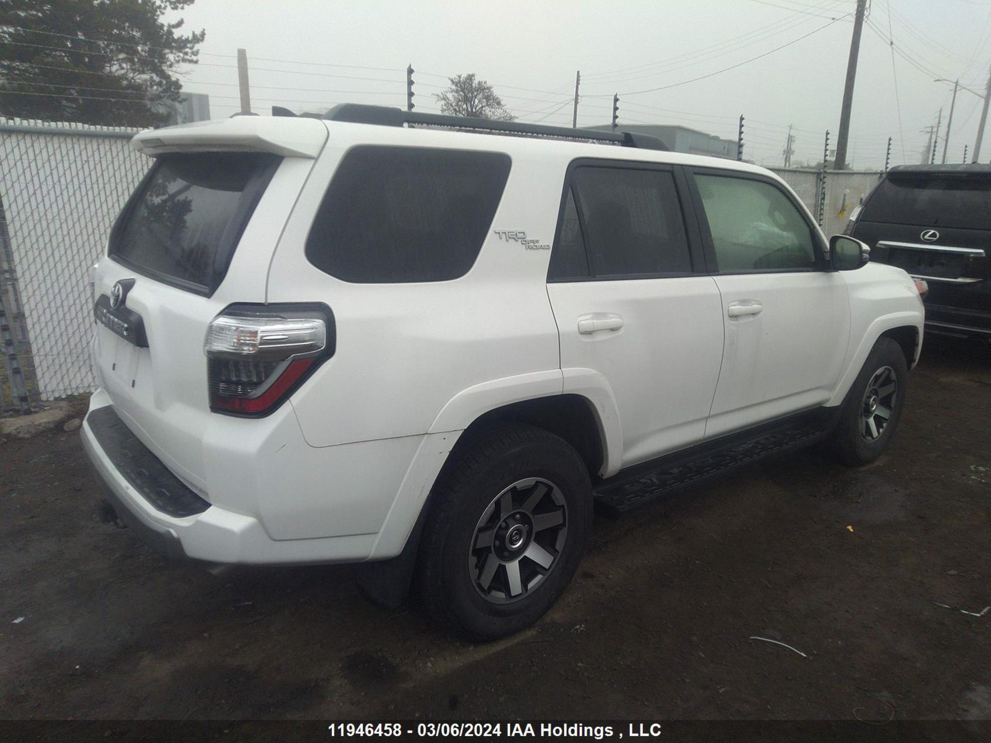 Photo 3 VIN: JTERU5JR2N6081928 - TOYOTA 4RUNNER 