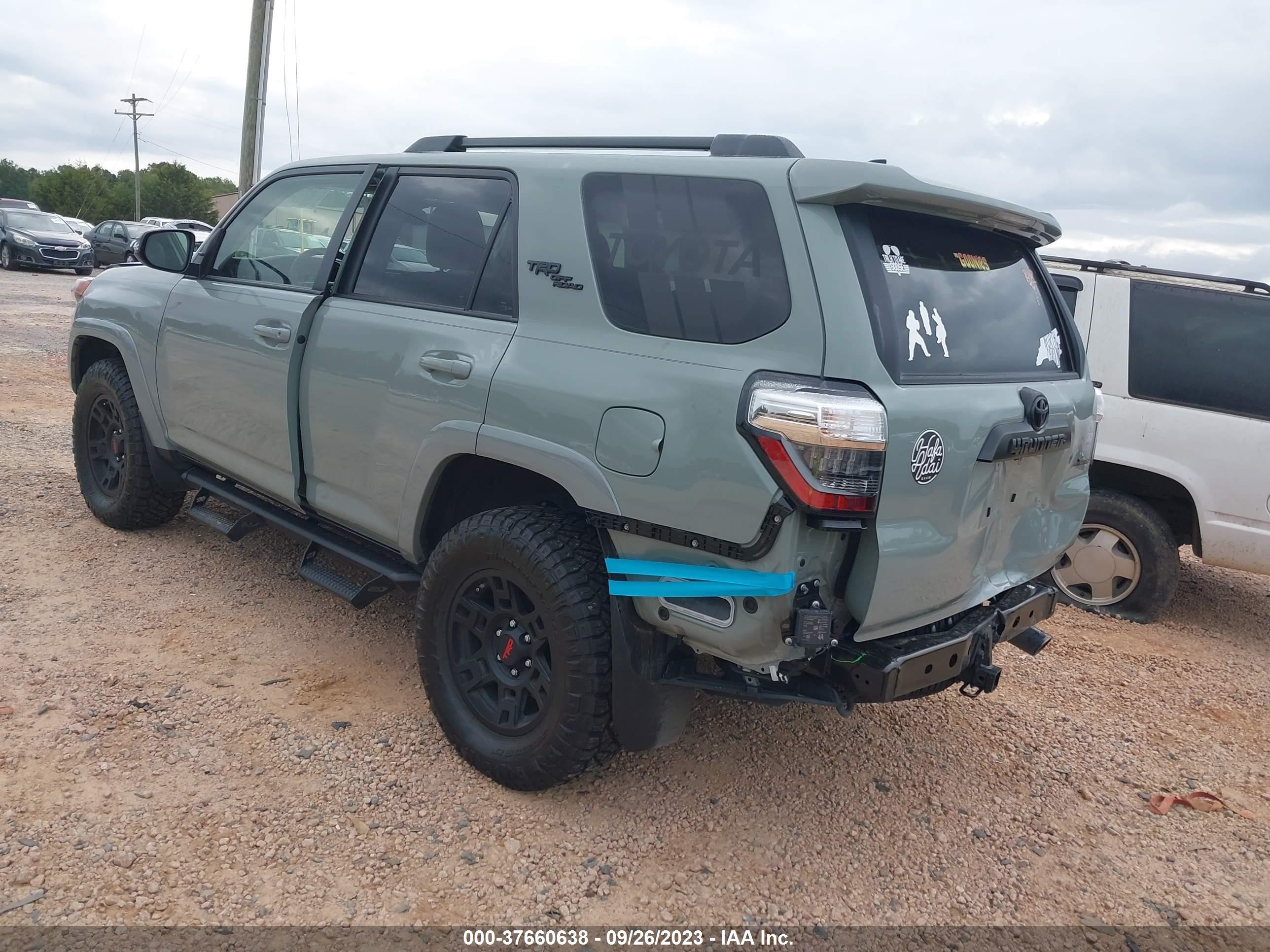 Photo 2 VIN: JTERU5JR2P6115014 - TOYOTA 4RUNNER 